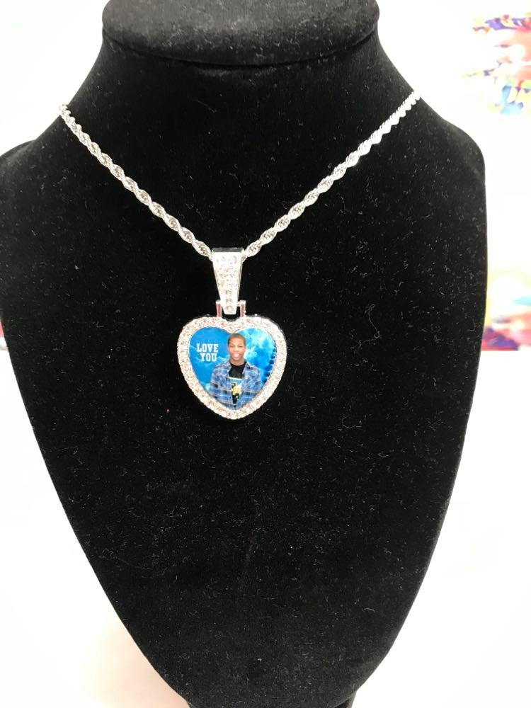 ANGEL WING NECKLACE